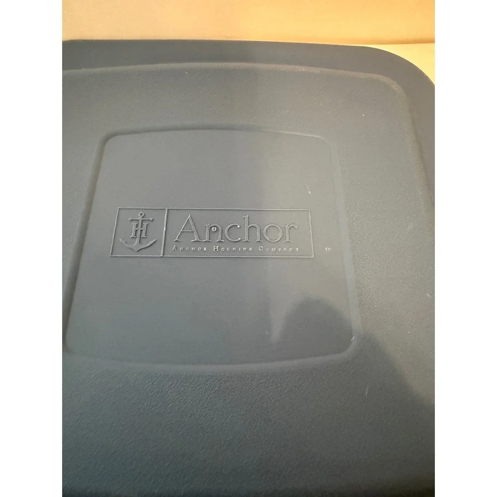 Anchor Hocking 8x8‎ Glass Baking Dish with Navy Blue Lid Square 2 Quart USA Made
